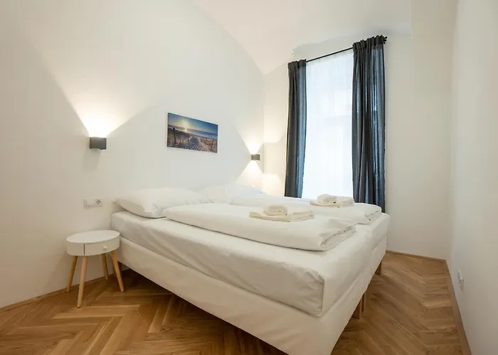 Modern Hotel-styled In The Second District Of Vienna. Appartement Wenen